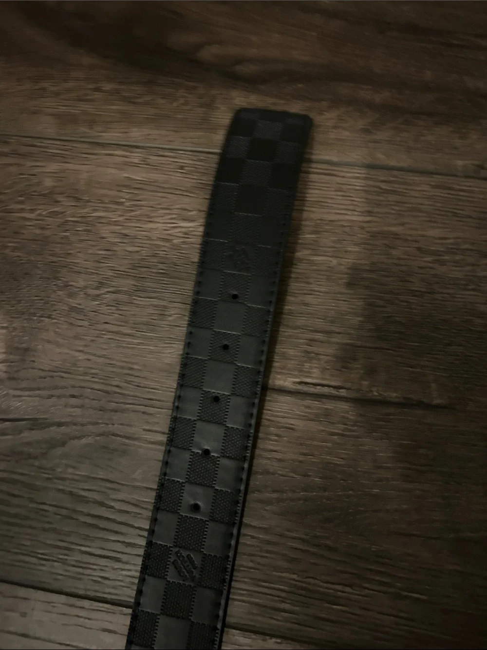 Black Designer-Style Men's Leather Belt with Matte LV Buckle